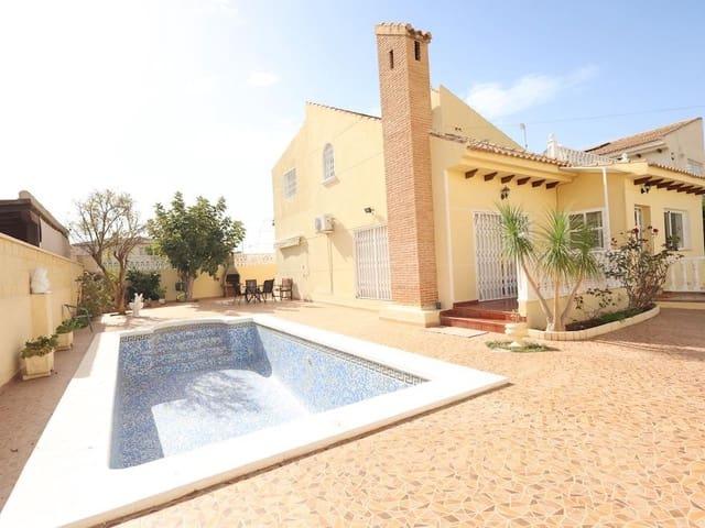 Chalet en venta en Playa Flamenca, Alicante Costa Blanca