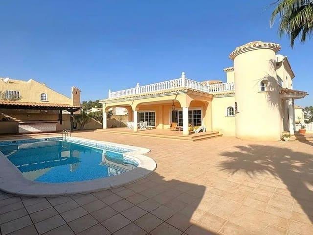 Chalet en venta en Playa Flamenca, Alicante Costa Blanca