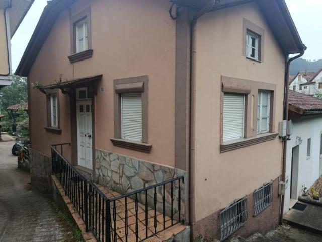Chalet en venta en Pravia, Área de Avilés