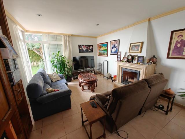Chalet en venta en Premià de Mar, Zona Alta. Casa a 4 vientos con ascensor y 477m de parcela. Chalets Premià de.