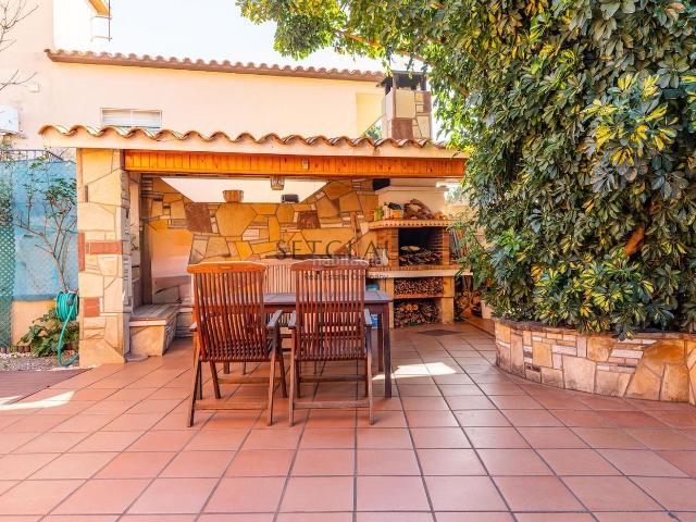 Chalet en venta en Premià de Mar, Zona Alta. PREMIÀ DE MAR. Ubicación y amplitud. Chalets Premià de.