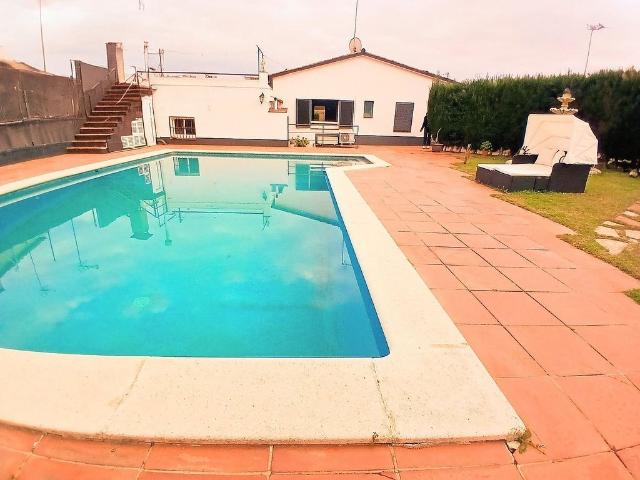 Chalet en venta en Premià de Dalt, de 120 m² 3 habitaciones por 799.000
