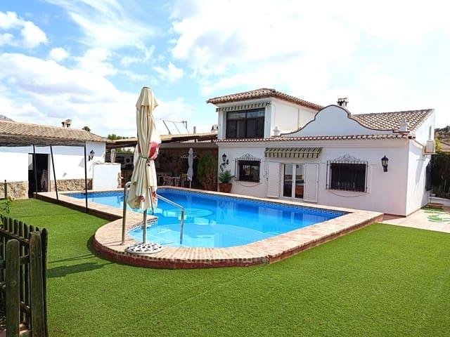 Chalet en venta en Priego de Córdoba, Córdoba