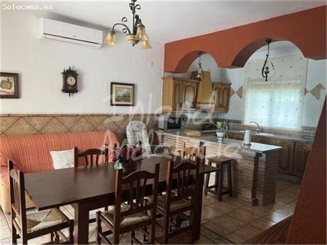 chalet en Venta en Priego De Cordoba. FQFR T5947