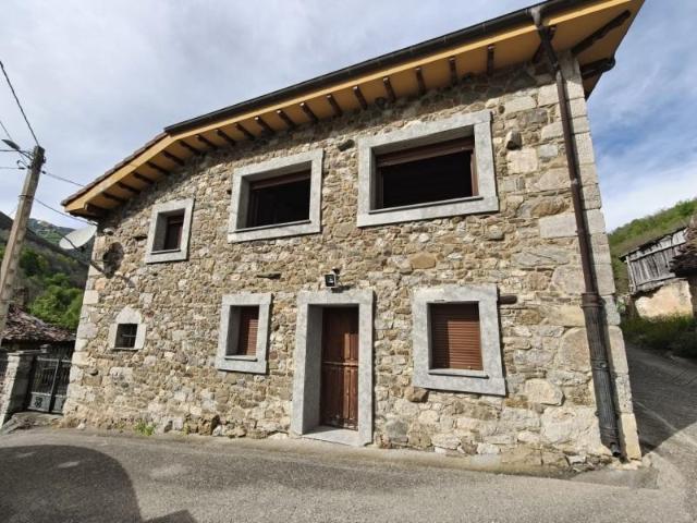 Chalet en venta en Proaza, Northern spain