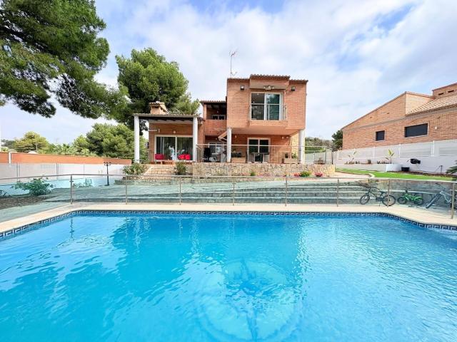 Chalet en venta en Puçol, Alfinach Monasterios. Casa o chalet independiente en Alfinach. Chalets.