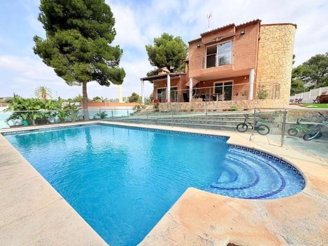 Chalet en venta en Puçol, Los Monasterios Alfinach