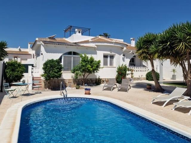 Chalet en venta en Pueblo Bravo, Alicante Costa Blanca