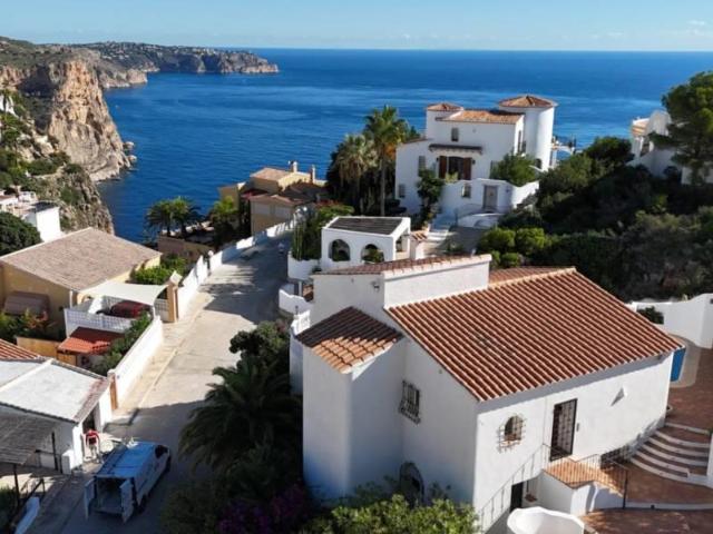 Chalet en venta en Pueblo del Mar Chalet de estilo mediterrá. 274m² Benitachell