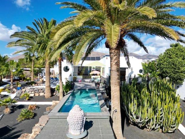 Chalet en venta en Puerto Calero, Lanzarote