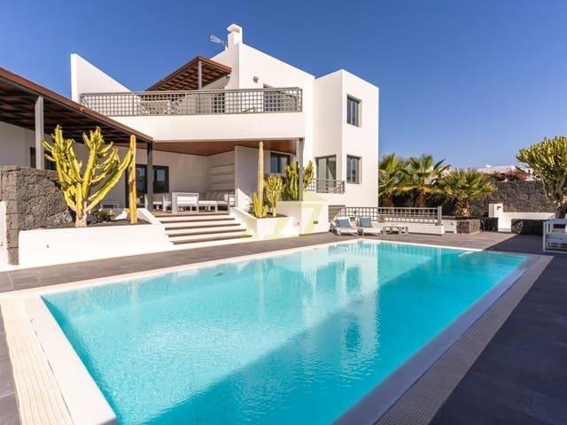 Chalet en venta en Puerto Calero, Lanzarote