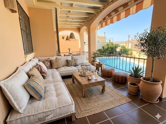 Chalet en venta en Puerto de la Torre, Málaga Costa del Sol
