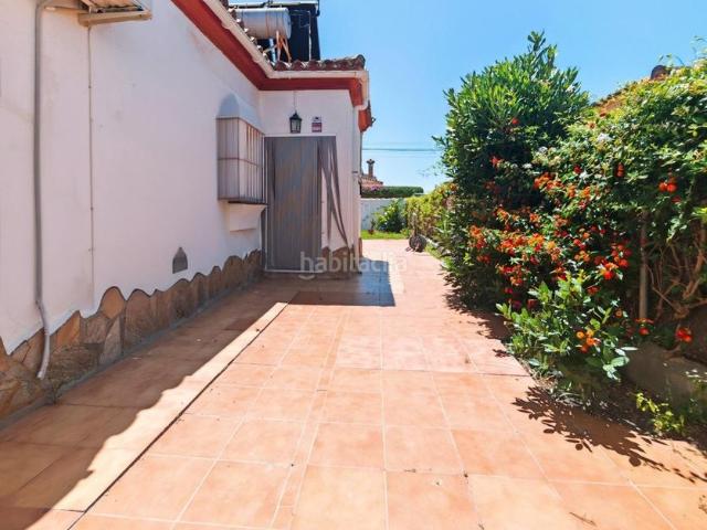Chalet en venta en Puerto de Santa María El, Carretera de Sanlúcar Sudamérica. Magnífico chalet independiente con piscina privada en El Puerto de Santa María. Chalets Puerto de Santa María.