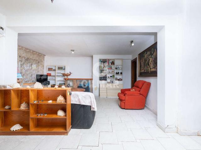 Chalet en venta en Puerto de Santa María El, Fuentebravía. En el corazón de Fuentebravia, una de las zonas más codiciadas de El Puerto de Santa María, se encuentra este chalet independiente. Chalets.