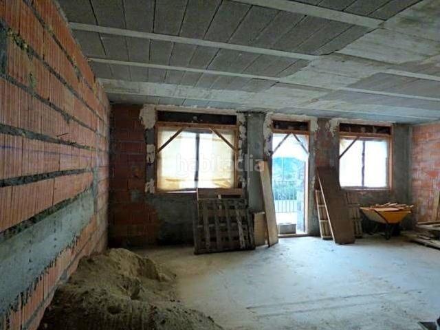 Chalet en venta en Puértolas. Casa a la venta en Puyarruego, valle de Añisclo. Chalets.