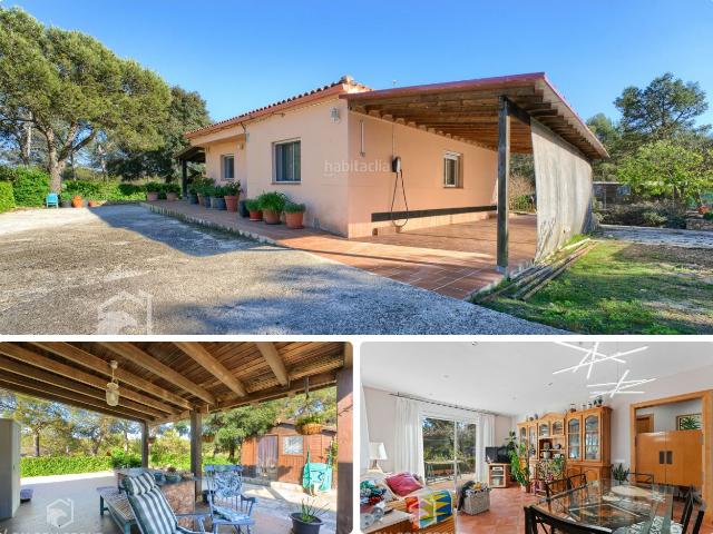 Chalet en venta en Querol. Chalets.