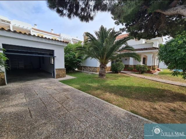 Chalet en venta en Rota, Aguadulce Almadraba Punta Candor. RotaChalet. Chalets.