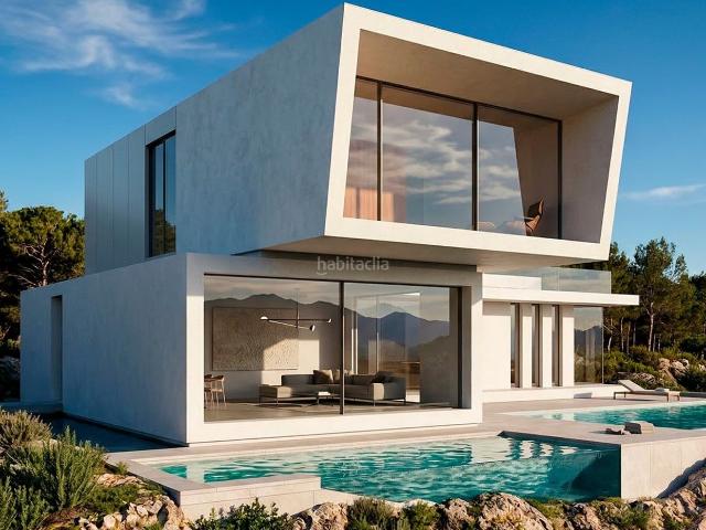 Chalet en venta en Rótova. Villa de 6 dormitorios y 7 baños con piscina y jardín en Valencia. Chalets.