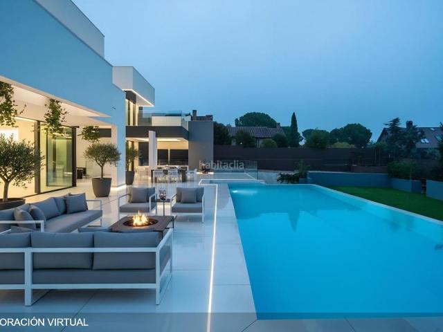 Chalet en venta en Rozas de Madrid Las, Club de Golf. MAGNÍFICO CHALET INDEPENDIENTE DE LUJO EN LA ZONA MÁS EXCLUSIVA DE LAS ROZAS CLUB DE GOLF Exclusiva vivienda de lujo totalmente. Chalets Rozas.