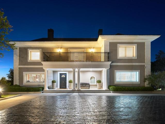 Chalet en venta en Rozas de Madrid Las, La Chopera. Villa de Lujo en Urbanización cerrada. Chalets Rozas de Madrid.