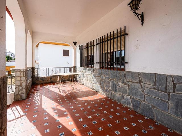 Chalet en venta en Rociana del Condado. CHALET CON DOS PLANTAS INDEPENDIENTES. Chalets Rociana del.