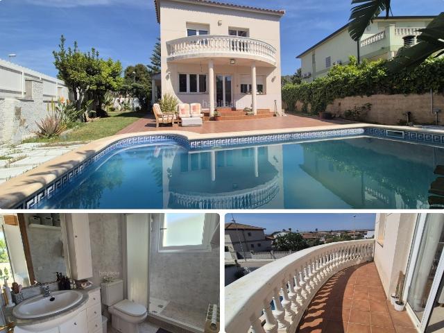 Chalet en venta en Roda de Barà Costa Dorada. CHALET CON PISCINA EN ZONA RESIDENCIAL. Chalets Roda de.
