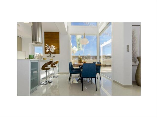 Casa en venta en Rojales. VILLA DE DISEÑO CON TODOS LOS LUJOS. Casas.