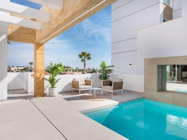 Chalet en venta en Rojales. Villa de lujo en venta en Ciudad Quesada. Chalets.