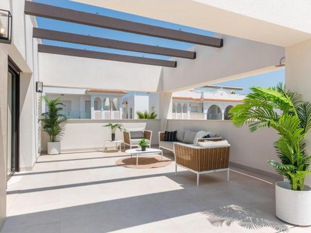 Chalet en Venta en Rojales, Alicante