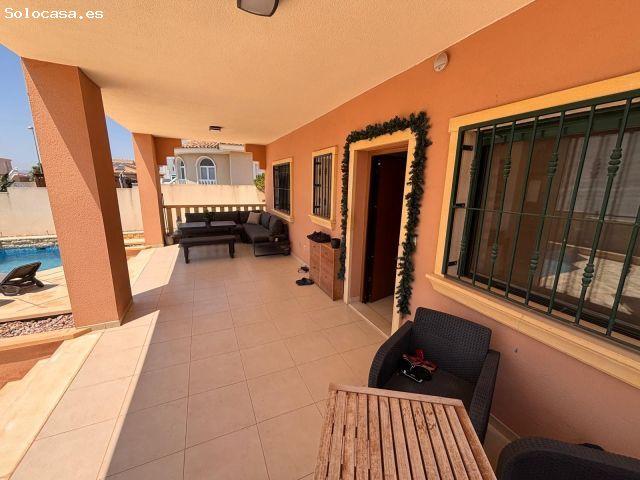 Chalet en Venta en Rojales, Alicante