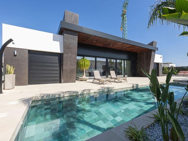 Chalet en venta en Rojales, Centro de la Ciudad Quesada. Villa de nueva construcción en venta en Rojales. Chalets.