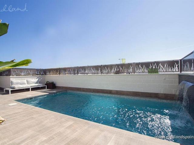 Chalet en venta en Rojales. Chalet con piscina privada en Pueblo Bravo, Ciudad Quesada. Chalets.
