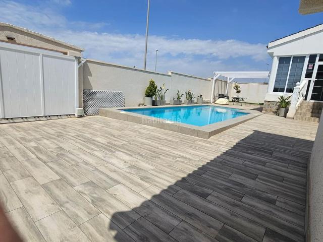 Chalet en venta en Rojales. Chalet independiente con casita de invitados en Ciudad Quesada, urb. Lo Pepín. Chalets.