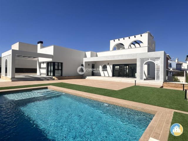 Chalet en venta en Rojales. en Ciudad Quesada. Chalets.