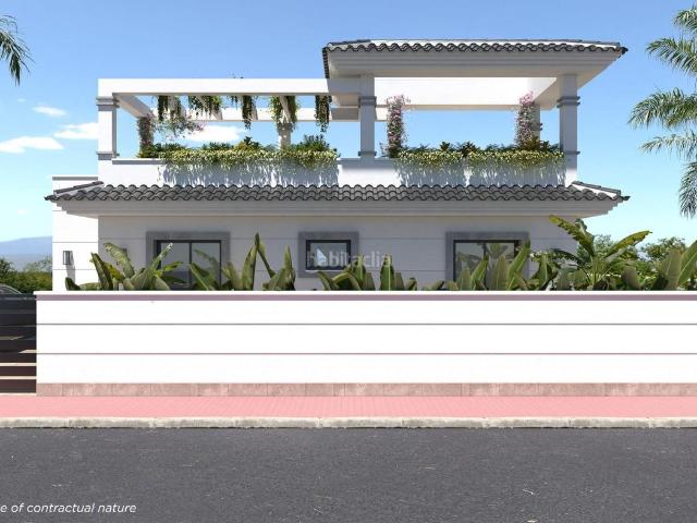Chalet en venta en Rojales. Lujosa villa de 3 dormitorios con piscina privada y servicios en una ubicación privilegiada. Chalets.