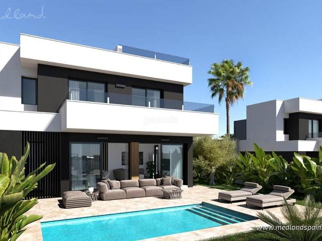 Chalet en venta en Rojales. Moderno chalet con 3 dormitorios, solárium y piscina privada en Ciudad Quesada. Chalets.