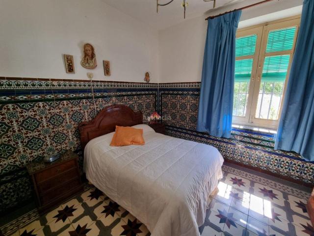 Chalet en venta en Ronda, Centro. AMPLIO CHALET EN PLENO CENTRO. Chalets.