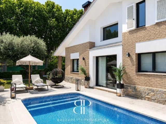Chalet en venta en ronda Doctor Manresa, Canet de Mar, de 237 m² 5 habitaciones por 730.000