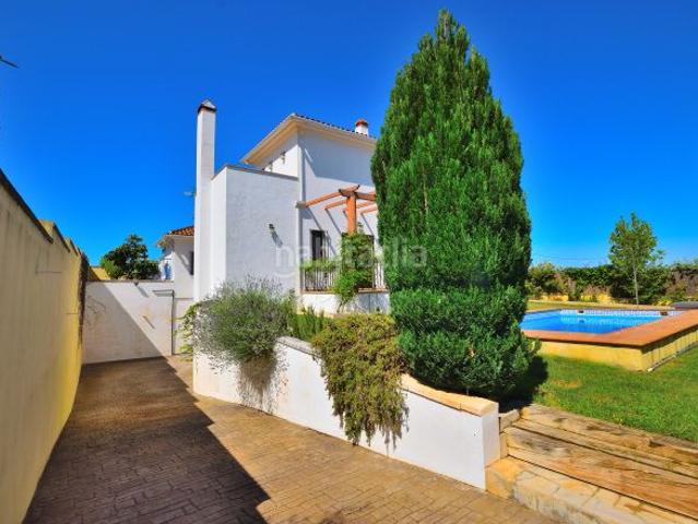 Chalet en venta en Ronda, Partidas Norte. Oasis de tranquilidad en una urbanización privilegiada. Chalets.