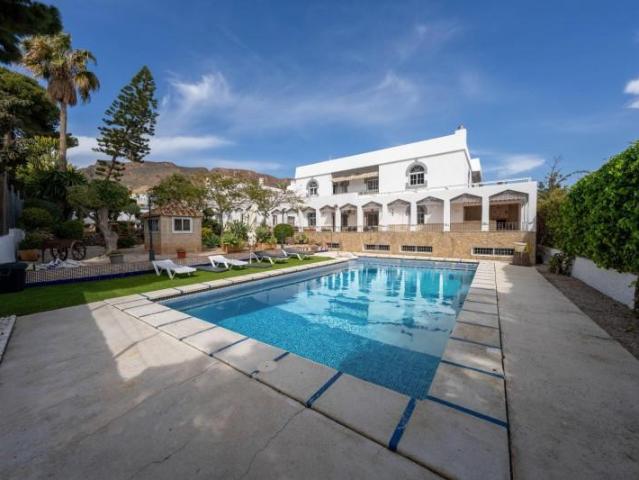 Chalet en venta en Roquetas de Mar, Aguadulce sur