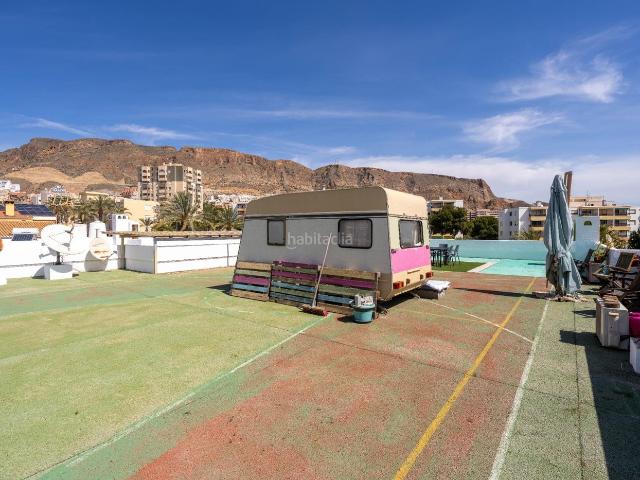 Chalet en venta en Roquetas de Mar, El Puerto. ESPECTACULAR VILLA DE LUJO UN REFUGIO ÚNICO DONDE CONVIVEN PRIVACIDAD, FAMILIA Y OPORTUNIDAD DE INVERSIÓN. Chalets Roquetas de.
