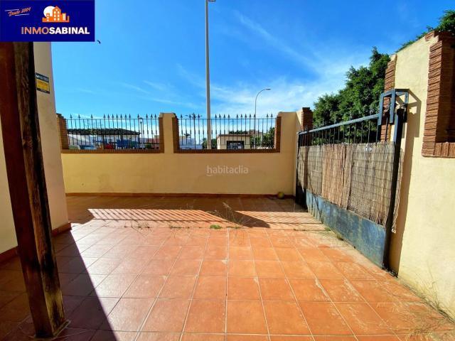 Chalet en venta en Roquetas de Mar, El Puerto La Romanilla. Amplio CHALETAdosado en Roquetas de Mar, Ideal para Reformar. Chalets Roquetas de.