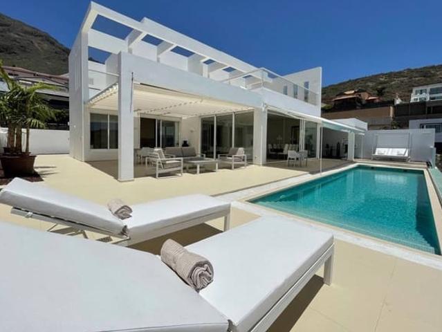 Chalet en venta en Roque del Conde, Tenerife