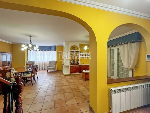 Chalet en venta en Rosal O. Chalets Rosal.