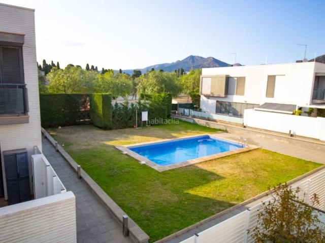 Chalet en venta en Roses, Centre Costa Brava. Exclusiva casa de diseño con piscina en el centro de Roses. Chalets.