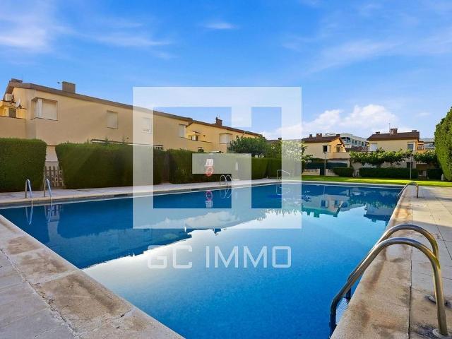 Chalet en venta en avenida De la Gola de L'estany, Roses, de 108 m² 3 habitaciones por 290.000