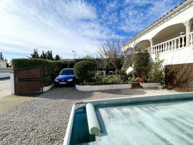 Chalet en venta en Roses, Nord Costa Brava. Encantadora casa en tranquila zona residencial de Roses a solo 3 km de las playas. Chalets.