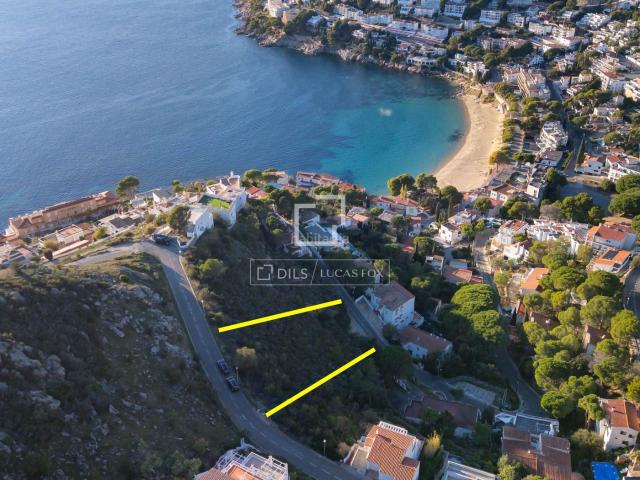 Chalet en venta en Roses, Puig Rom Canyelles Almadrava Costa Brava. Exclusivo proyecto con piscina y vistas panorámicas al mar en Roses. Chalets.