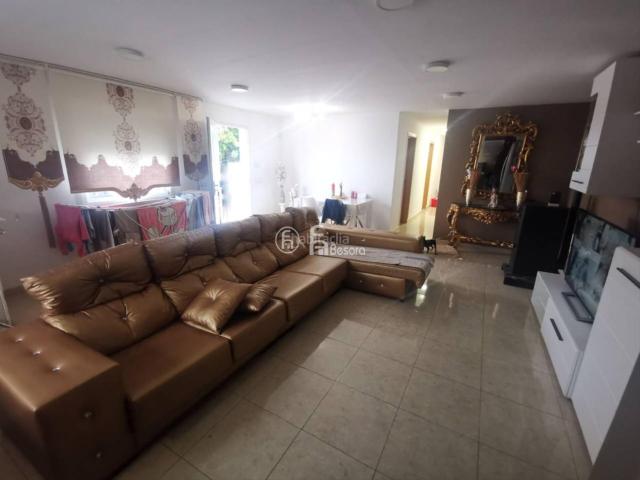 Chalet en venta en Rosselló. Venta de una villa en Rosselló. Chalets.
