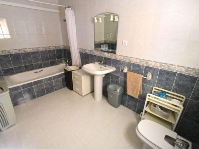 Chalet en Venta en Ráfol de Almunia, Alicante